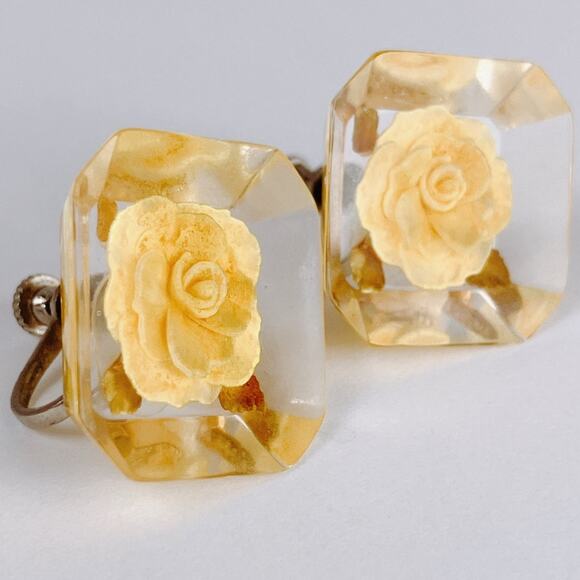 VTG Mid Century Earrings Lucite Embedded Rose Yellow Screw Back Floral - Picture 12 of 13